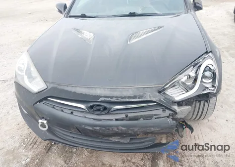 2016 Hyundai Genesis 3.8 Ultimate z USA, uszkodzony, nr VIN KMHHU6KJ2GU133325